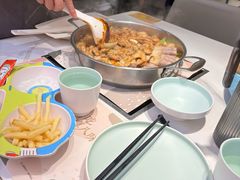 -黄记煌三汁焖锅(新佳丽江汉路店)