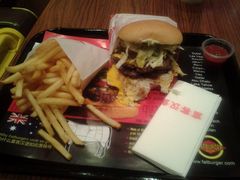 -FATBURGER 特富客汉堡(外交公寓店)