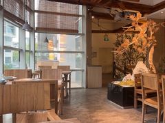 -蜜桃餐厅·伴山(湖滨商业街店)