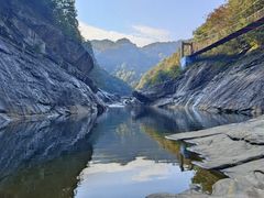 -燕子河大峡谷天坑仙境