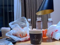 -广州南站万科中心亚朵酒店