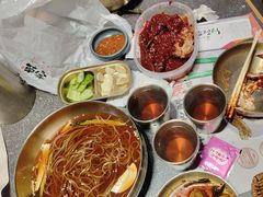 -草家酱蟹炭火烤肉店(珲春南路二店)