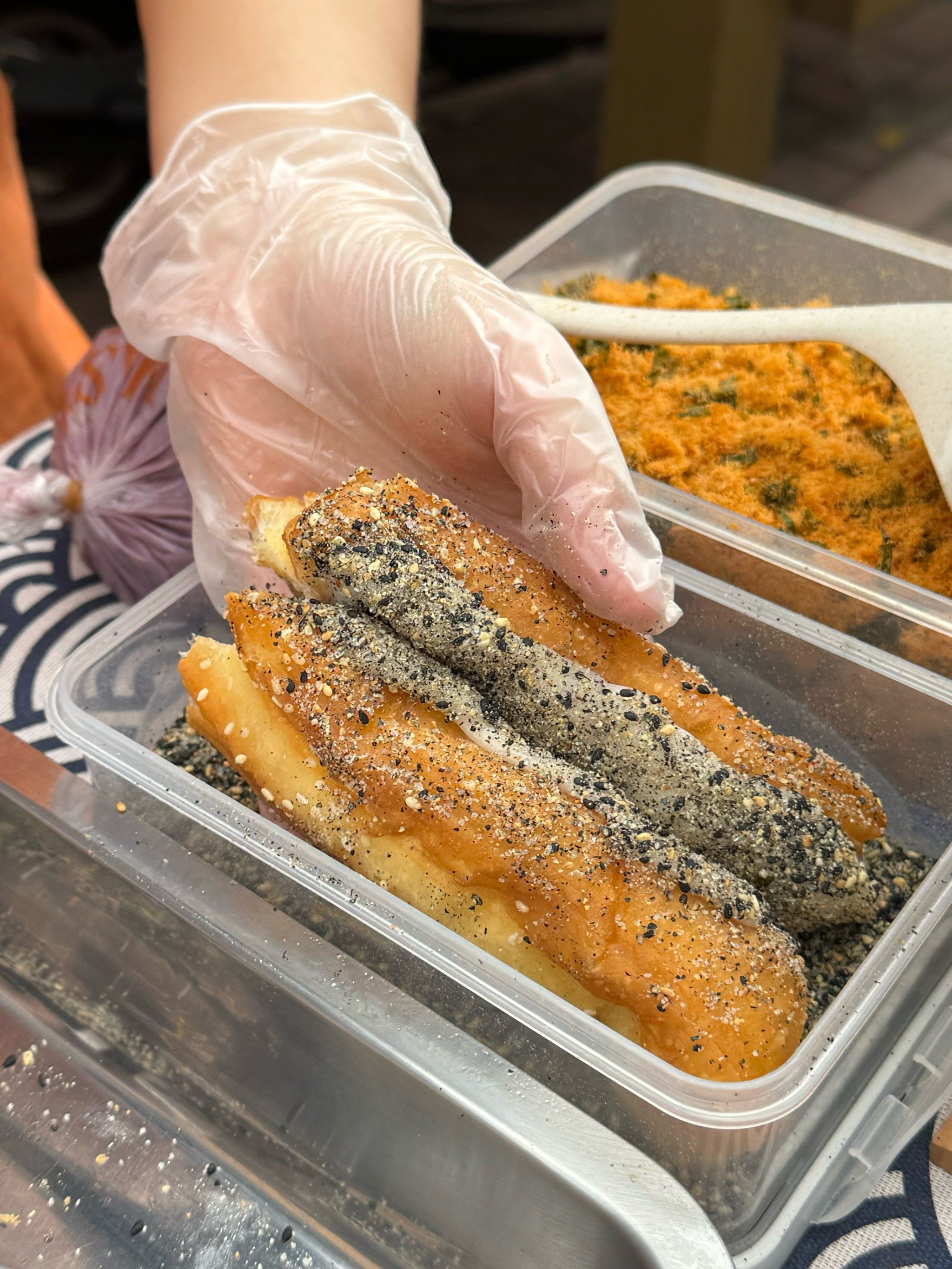 中山电大!7块钱的油条麻糍好好吃啊!