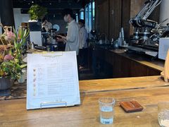 大堂-Metal hands·铁手咖啡