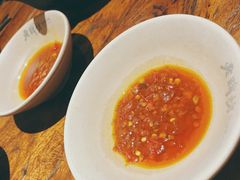 -老牌坊云南鱼豆花火锅(爱建店)