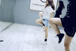 -STAR舞蹈工作室