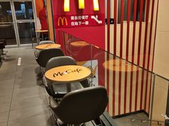 用餐区-麦当劳(天兴罗斯福店)
