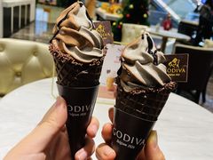 巧克力芝麻味冰激凌-GODIVA(王府井apm店)