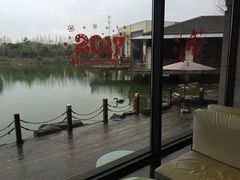 -上海怡沁园度假酒店