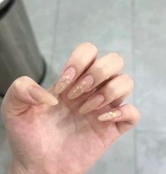 -洛伊科技抗衰护肤中心