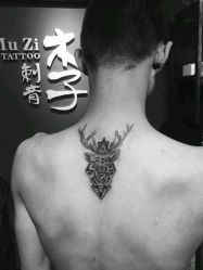 -木子·纹身店TATTOO穿孔·洗纹身