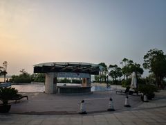 -上海滴水湖皇冠假日酒店