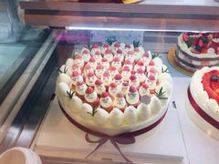 -花花卷卷·鲜食蛋糕(静安久光百货店)
