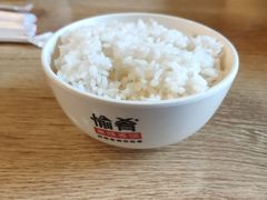 -愉肴麻辣香锅(中山路店)