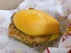 明星t骨猪扒包-L猪扒包(天河购书中心店)