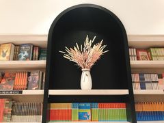 -钟书阁(群光广场店)