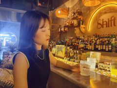 -Shift cocktail bar鸡尾酒吧