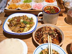 狮峰路三姨妈丝娃娃-怪噜范·老贵阳街头名小吃(汇金星力城店)