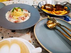 -Hello Peach 蜜桃创意西餐厅(南浔广弘酒店广场店)