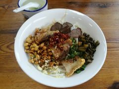 -牛八宝桂林米粉(八里庄店)