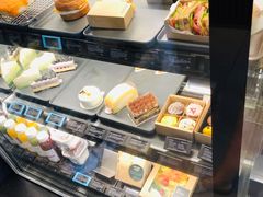 -星巴克(杭州湖滨银泰E区店)