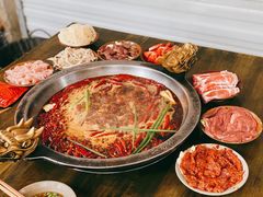 -黄潇洒老火锅(九眼桥宏济巷店)