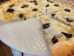 三种芝士黑松露披萨-IL TEATRO 精品意大利餐厅