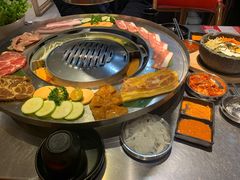 -哈哈碳都·牛肋条无限自助烤肉(台江万达店)