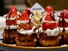 草莓忌廉华夫饼-BE BRIGHT KITCHEN(正佳广场店)