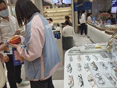 -无界眼镜MaxLess(南翔印象城店)