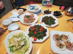 -鹏城人家海鲜酒家·23年老字号(较场尾店)
