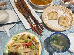 -巴扎美食·新疆菜·西域歌舞表演餐厅(新疆大厦店)