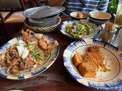 -Cục Gạch Quán