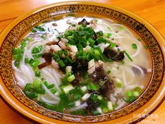 -肇兴特色牛肉粉