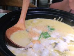 -九锅一堂酸菜鱼(石家庄先天下店)