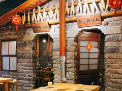 大堂-喝丢一只鞋·东北烤肉·烧烤·铜火锅(童卫路店)