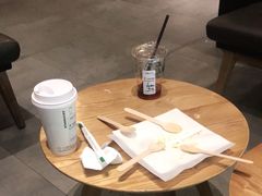 -星巴克臻选(济南万达店)