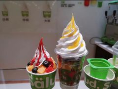 -同济大学本部学苑饮食广场