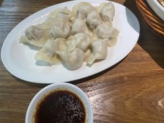 酸菜土猪肉水饺-上关雪東北菜(中房金谊店)
