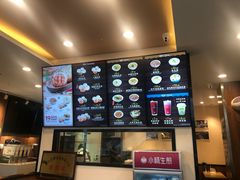 -小杨生煎(金山百联购物中心3楼店)