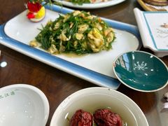 -三江源美食城