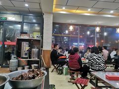 大堂-许家黄土高坡砂锅总店