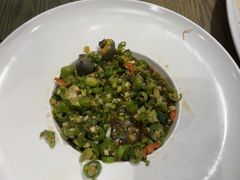 -赶海部落海鲜城(海阳路店)