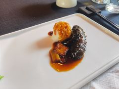 葱烧海参配乌米菌-鲁采LU STYLE(新天地店)