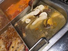 -海底捞火锅鲜切牛肉主题店(长寿路店)