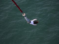 -星海蹦极娱乐