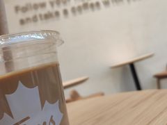 鲜萃奶咖烘焙-Tims天好咖啡·贝果(渝中来福士店)