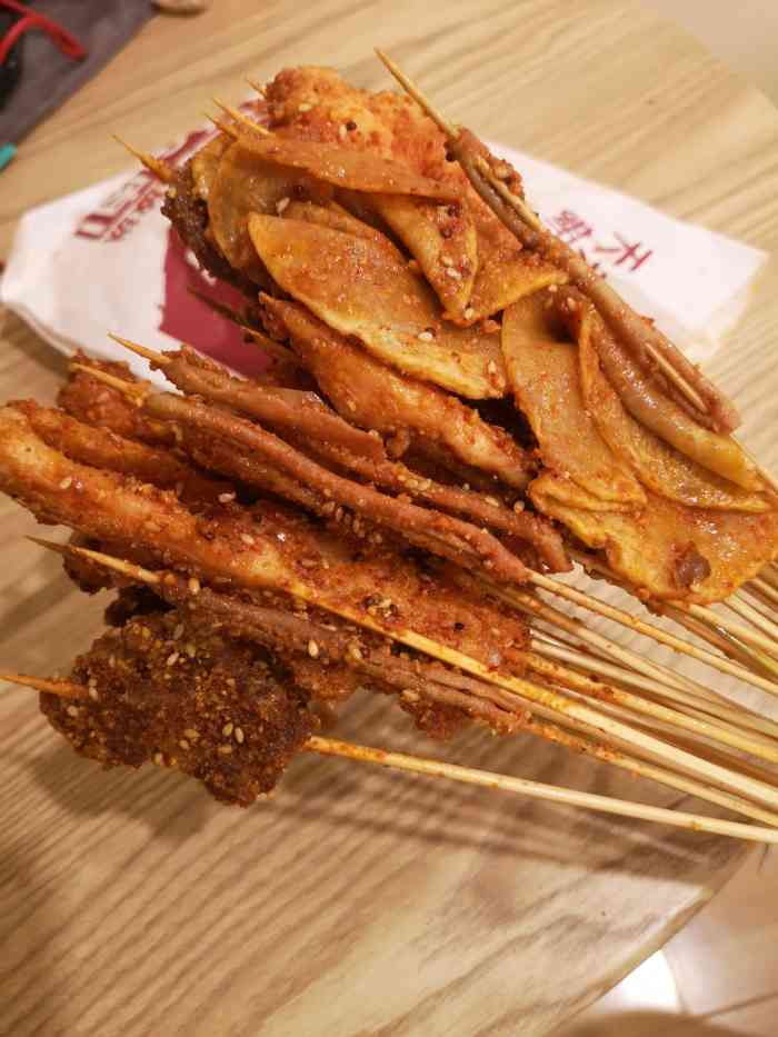 胡同小串(太原街店)-"一个吃货在夜深人静的时候…面对着冰冷的文.