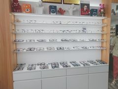 -视野联行眼镜·蔡司·依视路(省体育馆店)