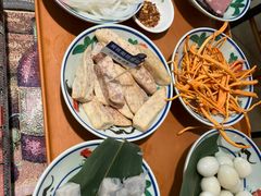 -刘姐啤酒鱼民族演艺餐厅(西街总店)